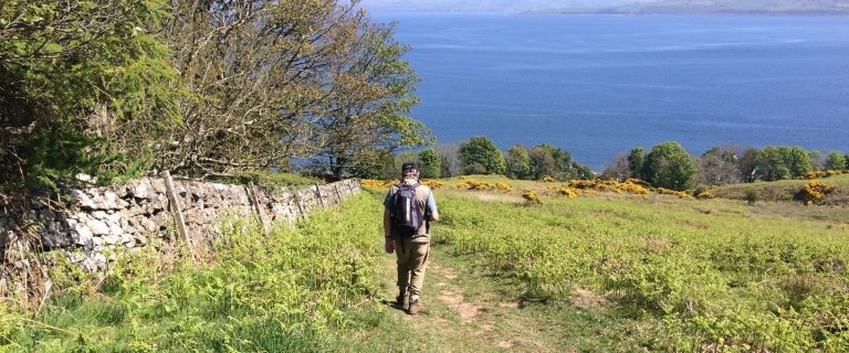 Descent to Kilchattan Bay